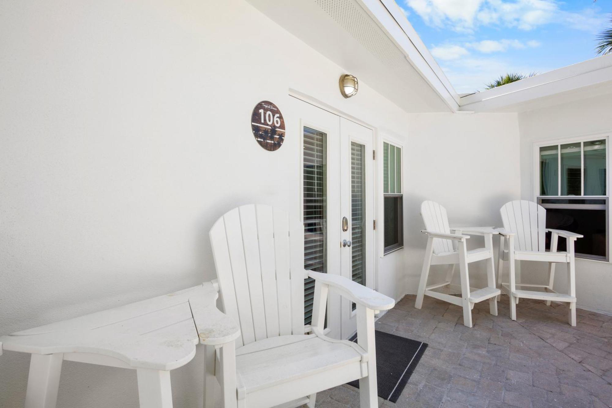 Tropical Breeze Resort Bee Ridge Εξωτερικό φωτογραφία