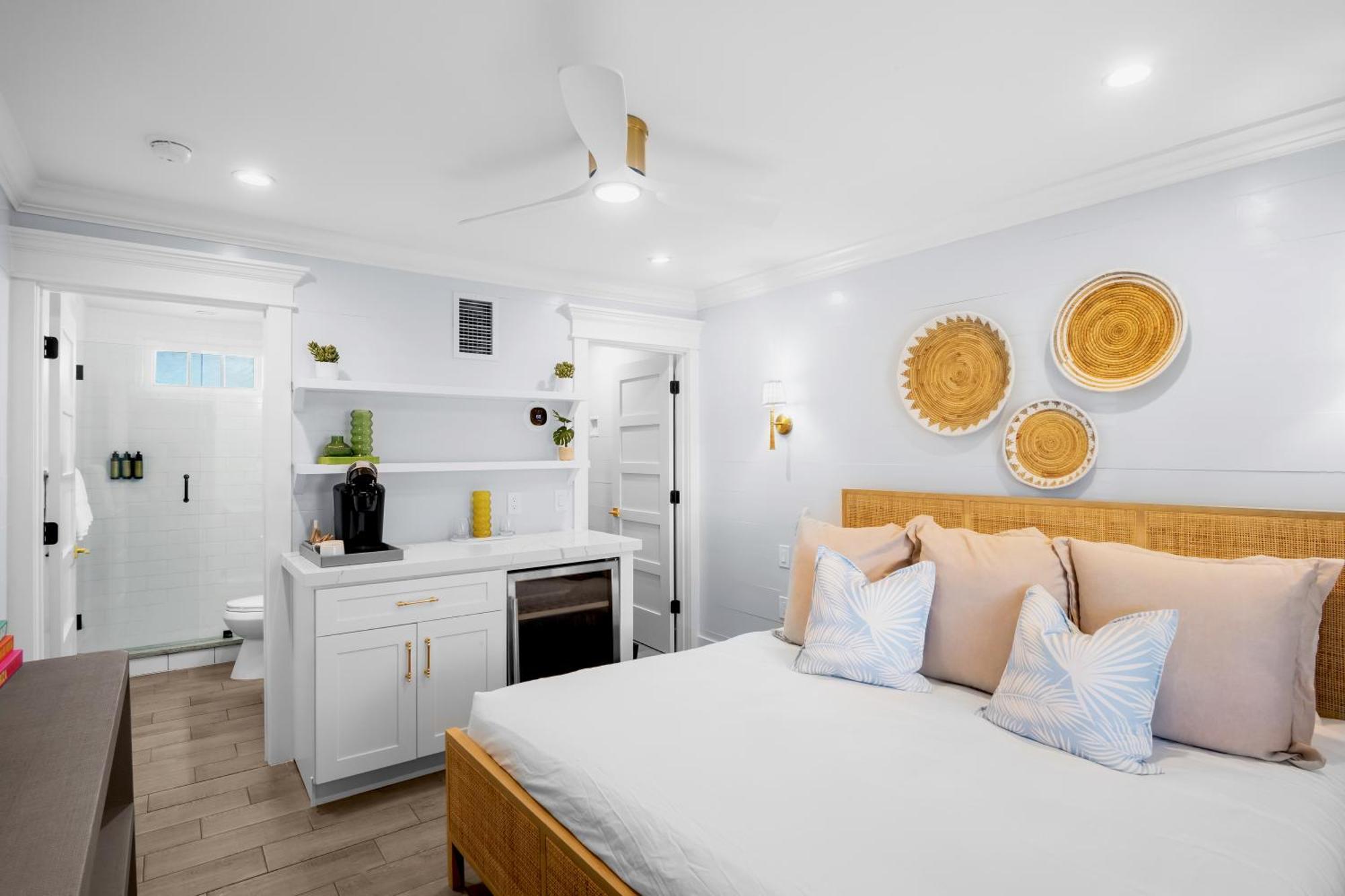 Tropical Breeze Resort Bee Ridge Εξωτερικό φωτογραφία